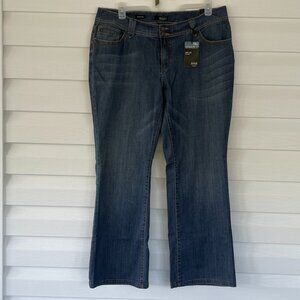 NWT a.n.a. Boot Cut Jeans Plus 18W Medium Wash